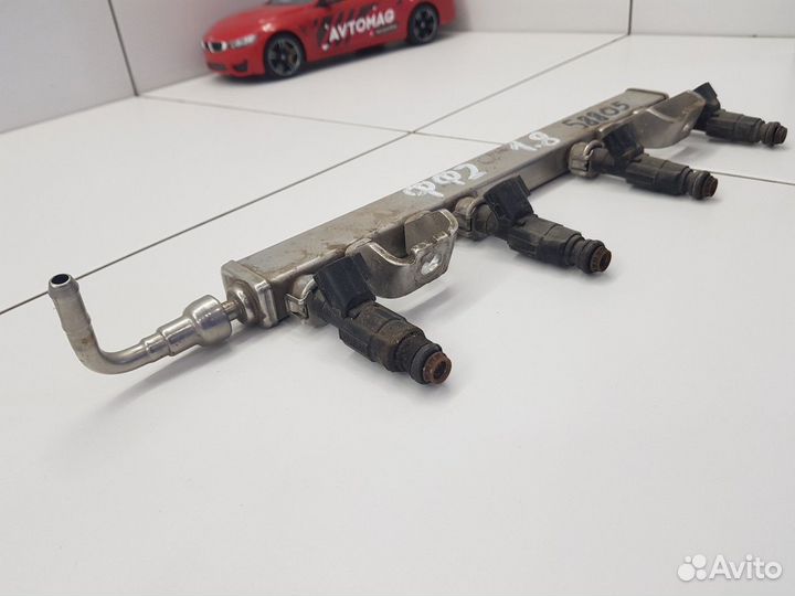 Рейка топливная (рампа) (Ford Focus)