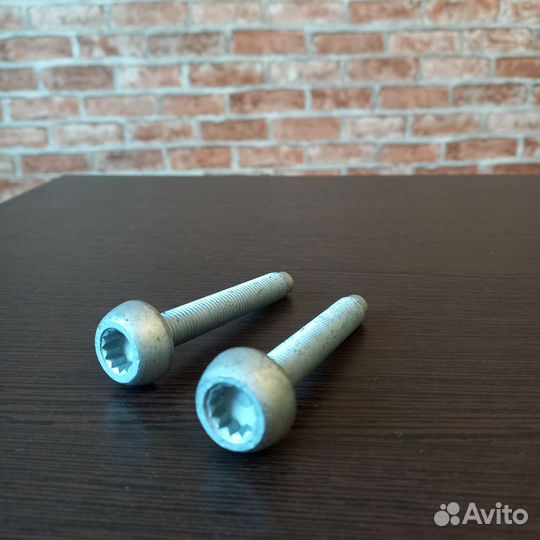 Болт vag 90954802