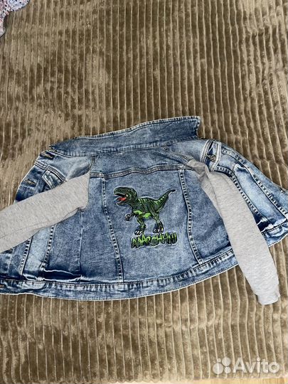 Джинсовая куртка