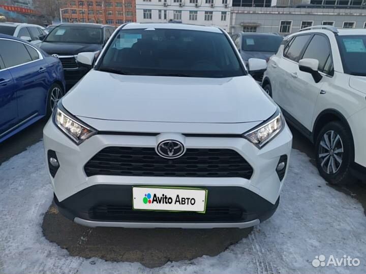 Toyota RAV4 2.0 CVT, 2021, 44 000 км