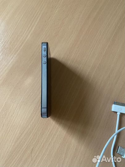 iPhone 4S, 16 ГБ