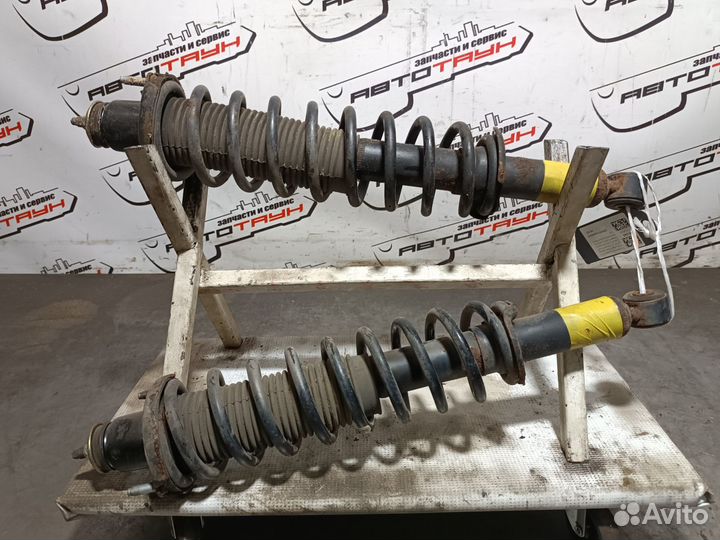 Стойка ходовки toyota BB funcargo IST platz porte vitz will cypha NCP15 NCP16 NCP25 NCP35 NCP65 NCP7