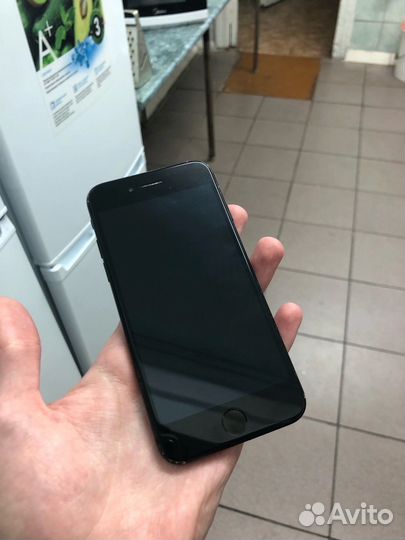iPhone 7, 32 ГБ