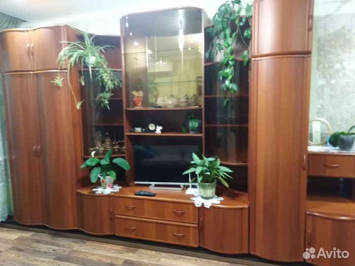 Стенка в гостиную бу