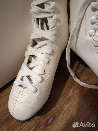 Коньки фигурные 34 размер