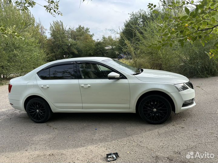 Skoda Octavia 1.6 AT, 2018, 125 000 км