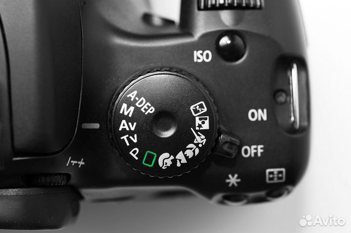 Зеркальный аппарат Canon EOS 1000D + объективы