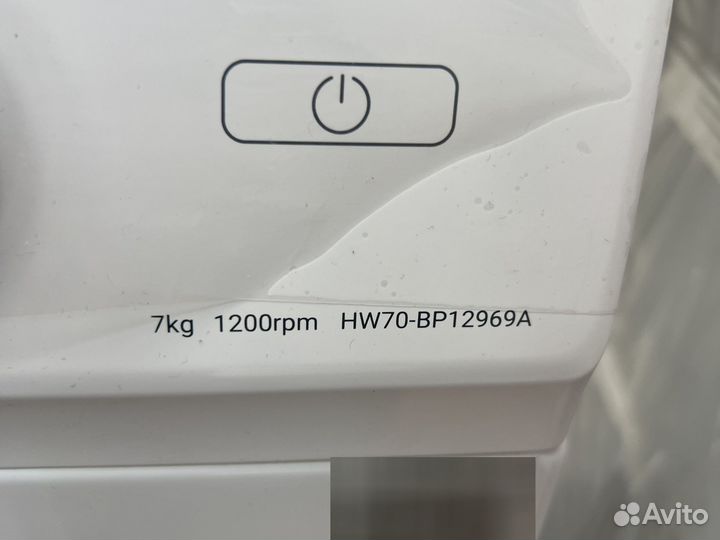 Новая стиральная машина Haier HW70-bp12969a