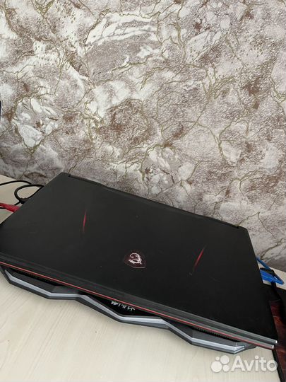Ноутбук MSI GL73 8SDK
