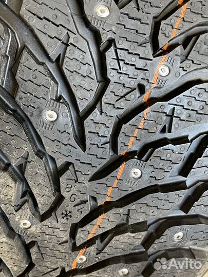 Nokian Tyres Hakkapeliitta 9 SUV 275/45 R21 110T