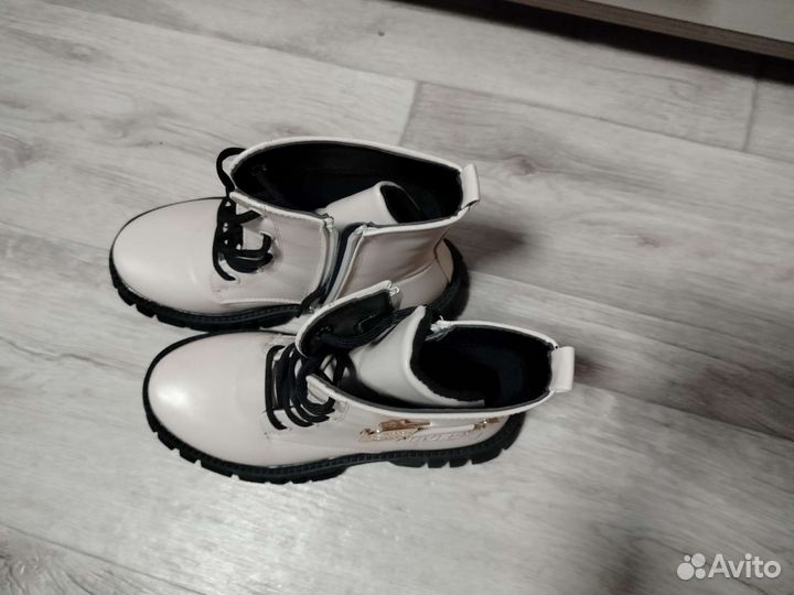 Ботинки осенние для девочки 35-36 размер