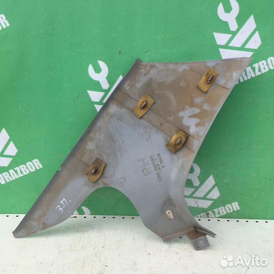 Обшивка стойки Ровер 4-серия