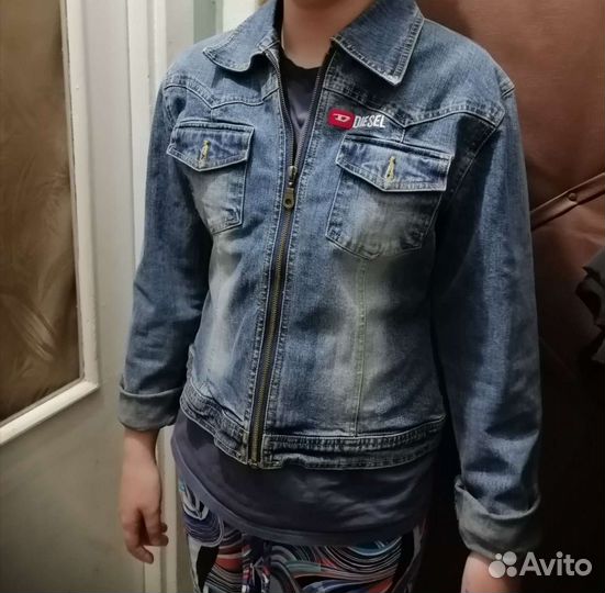 Джинсовая куртка