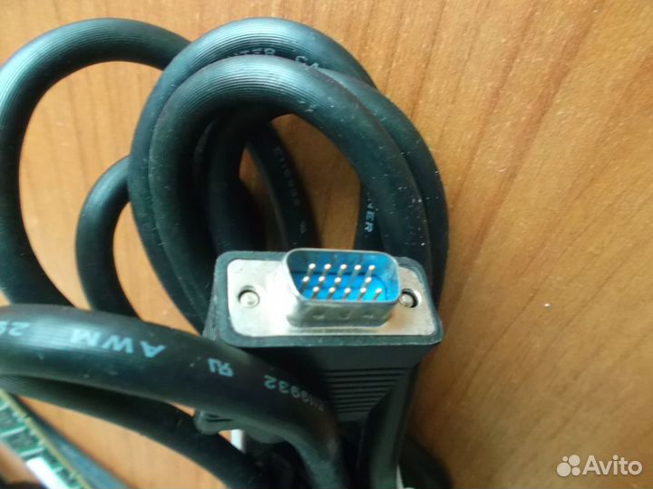 Кабель VGA