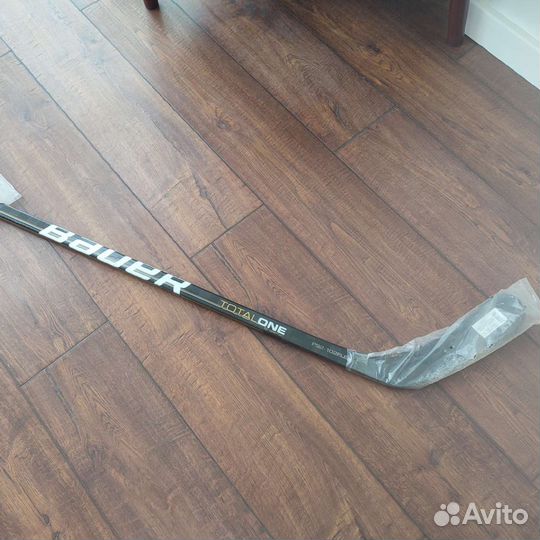 Хоккейные клюшки bauer total one