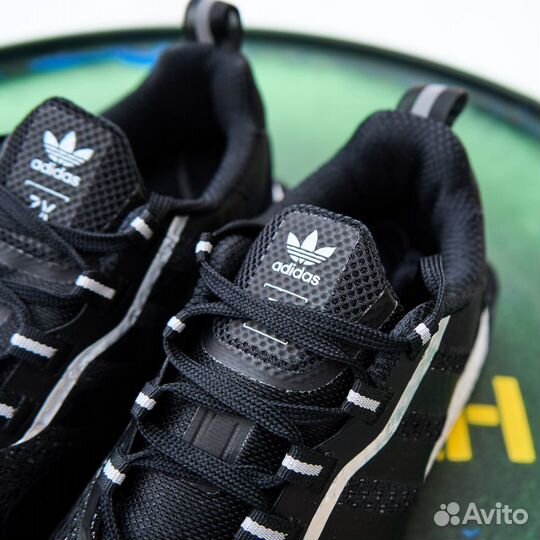 Кроссовки Adidas