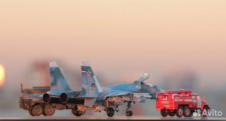 Модель самолёта Су-33