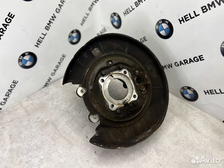 Задний правый кулак BMW E39 touring