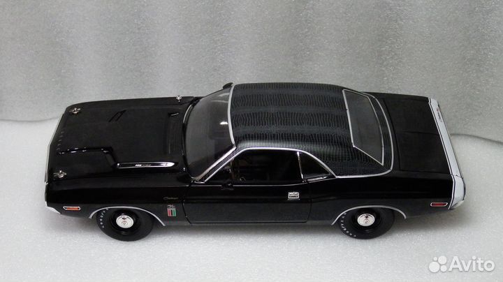 Модели 1:18 Dodge Challenger (1970 + 2020\2023)