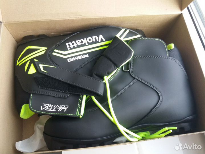 Лыжные ботинки