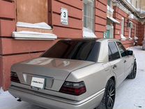 Mercedes-Benz E-класс 2.0 MT, 1994, 200 000 км, с пробегом, цена 160 000 руб.