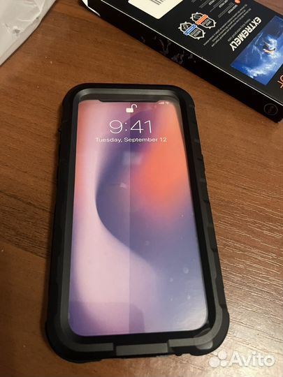 Чехлы на телефон iPhone 13