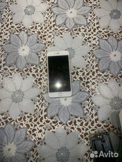 iPhone 6S, 64 ГБ
