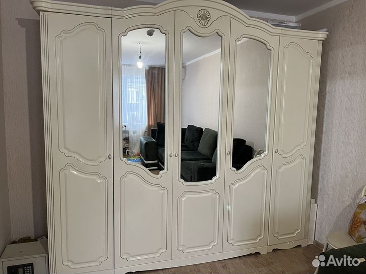 Спальный гарнитур бу