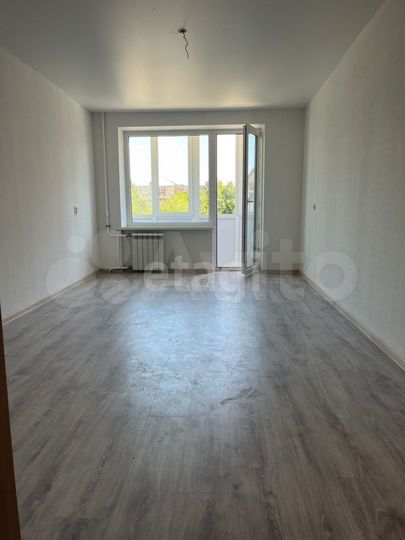3-к. квартира, 60 м², 3/5 эт.