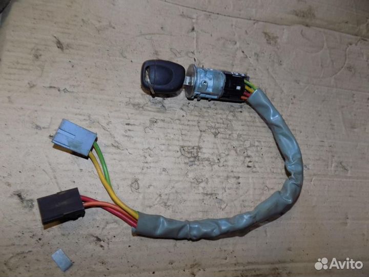 Замок зажигания Kangoo 1997-2003