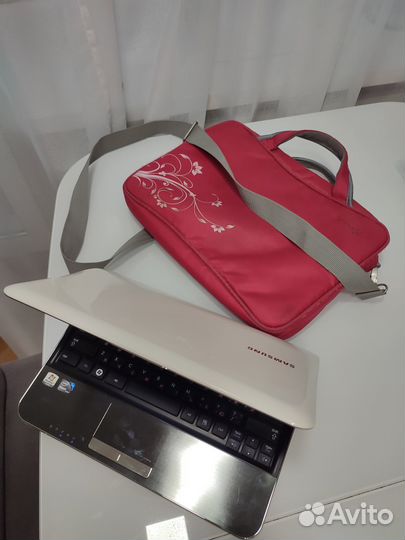 Нетбук samsung Nf210