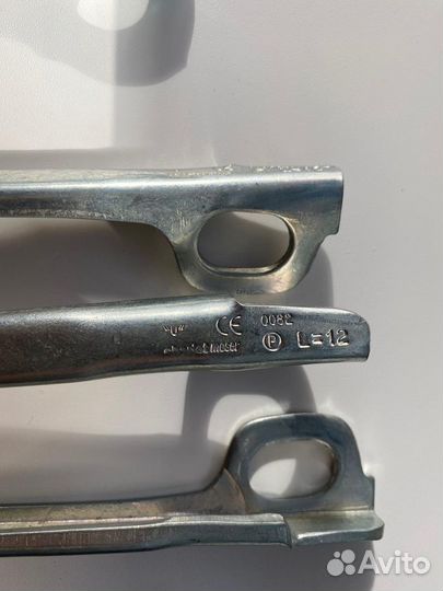 Крюк скальный (petzl)