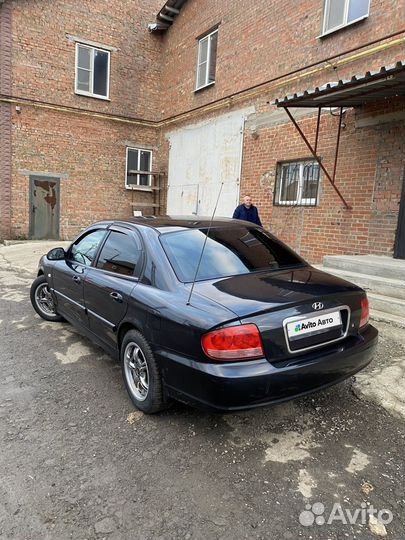 Hyundai Sonata 2.0 МТ, 2005, 303 000 км