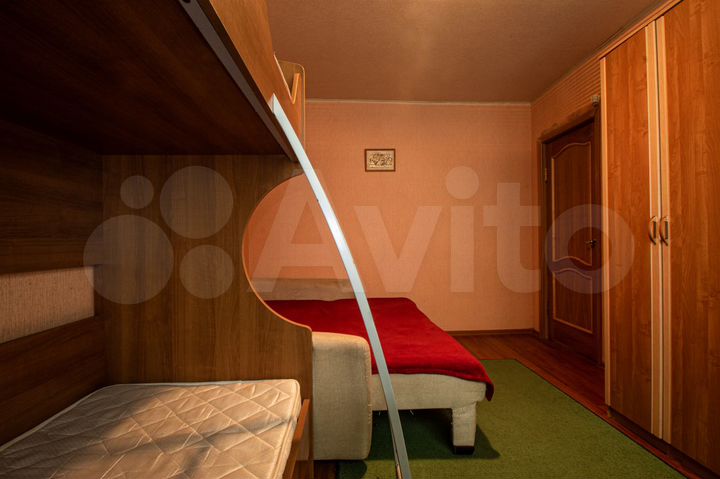 2-к. квартира, 70 м², 1/10 эт.