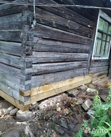 Замена венцов деревянного дома / лаги