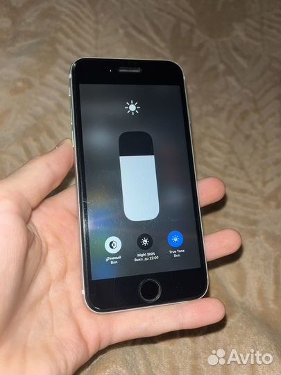 iPhone SE 2020 64GB