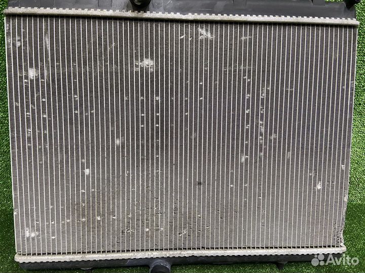 Радиатор системы охлаждения Peugeot 308