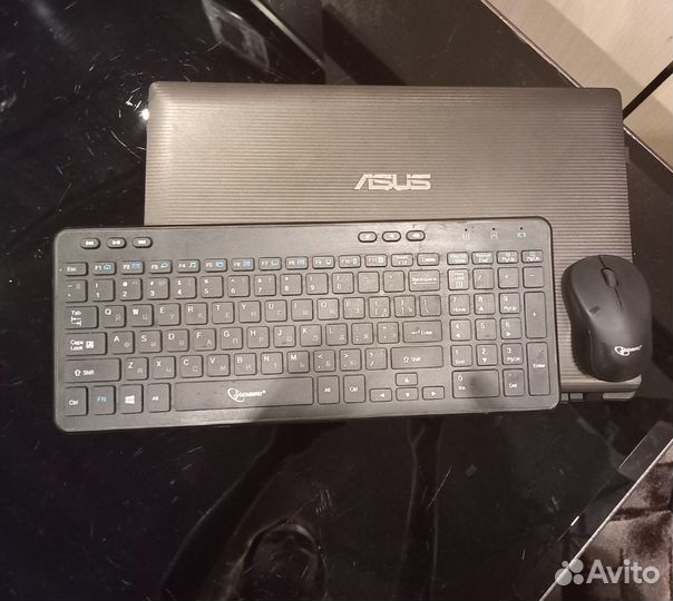 Ноутбук asus