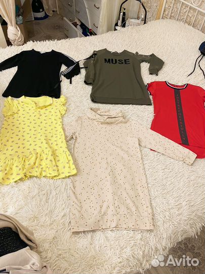 Два пакета вещей на девочку