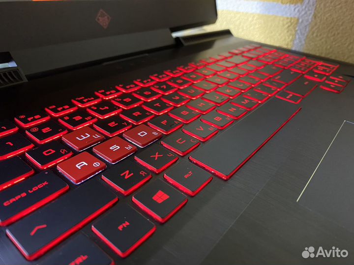 Hp Omen 17 / Core i7-7700HQ / GTX 1050