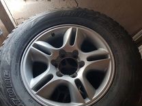 Bridgestone Blizzak DM-V1 265/65 R8