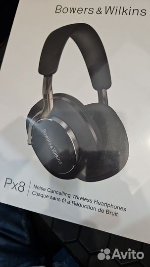 Bowers & Wilkins Px8 Наушники