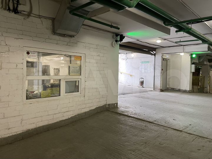 Машиноместо, 18 м²