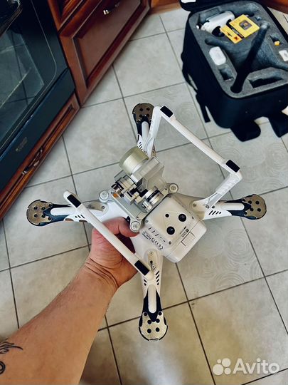 Квадрокоптер dji phantom 3 se