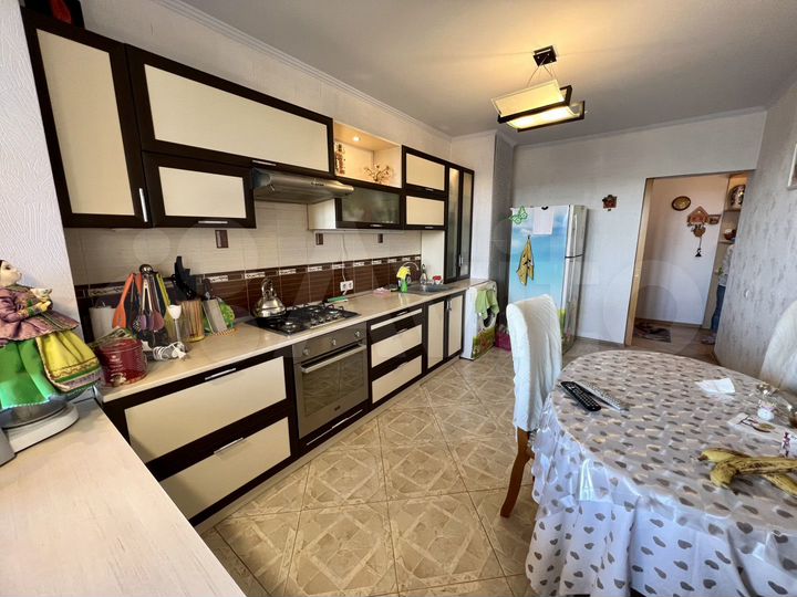 2-к. квартира, 56 м², 6/10 эт.