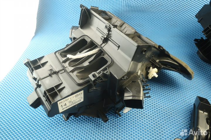 Корпус отопителя под климат-контроль VW Golf 7