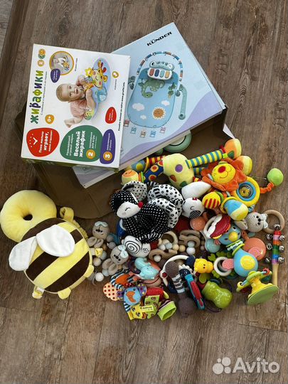 Детские игрушки пакетом от 0