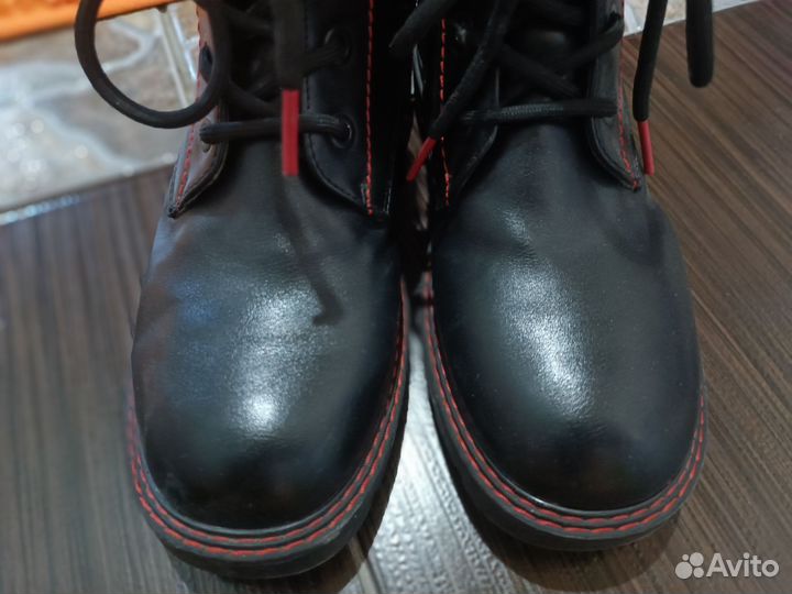 Ботинки демисезонные для девочки 35