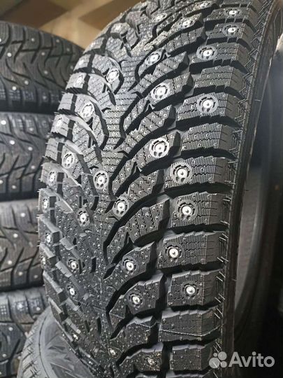 Landspider Arctictraxx 225/60 R18 104T