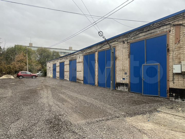 Гараж, > 30 м²